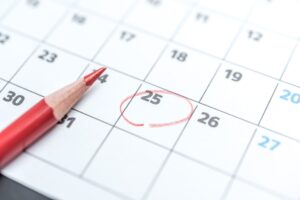 看板制作、いつ相談すれば間に合う？ 完成までの流れと期間の目安｜看板ワークス